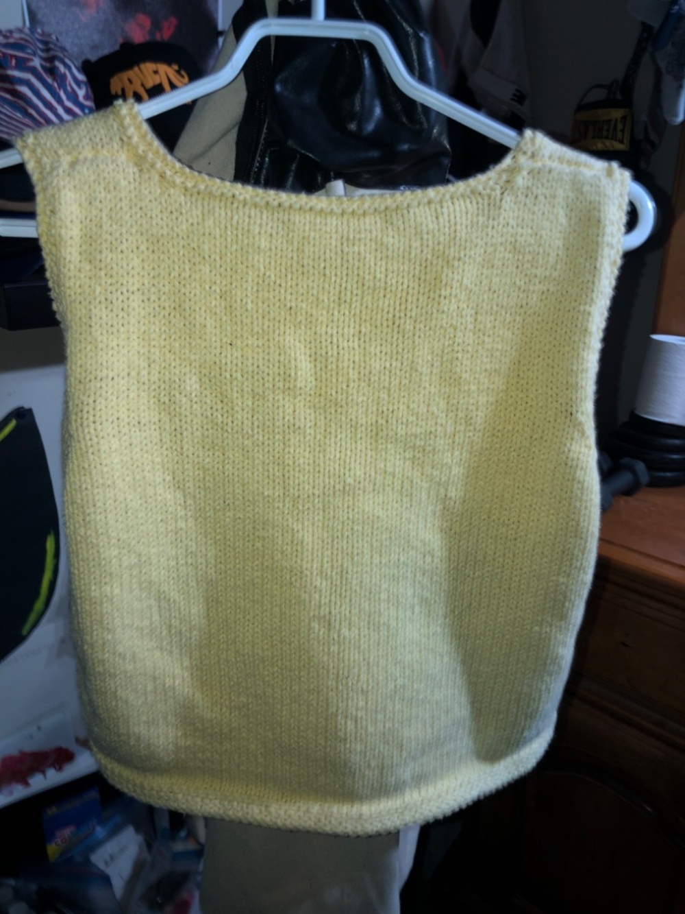 Knitted Crop Top - Picture 2 of 2